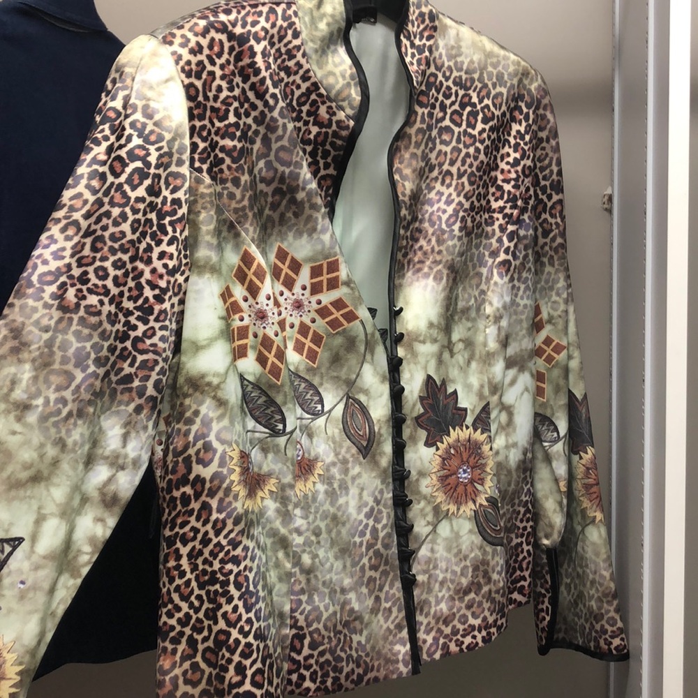 Mesmerize silk print jacket